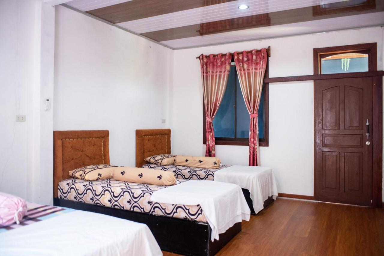 Yuni Surf House Apartment Lagudri Ruang foto